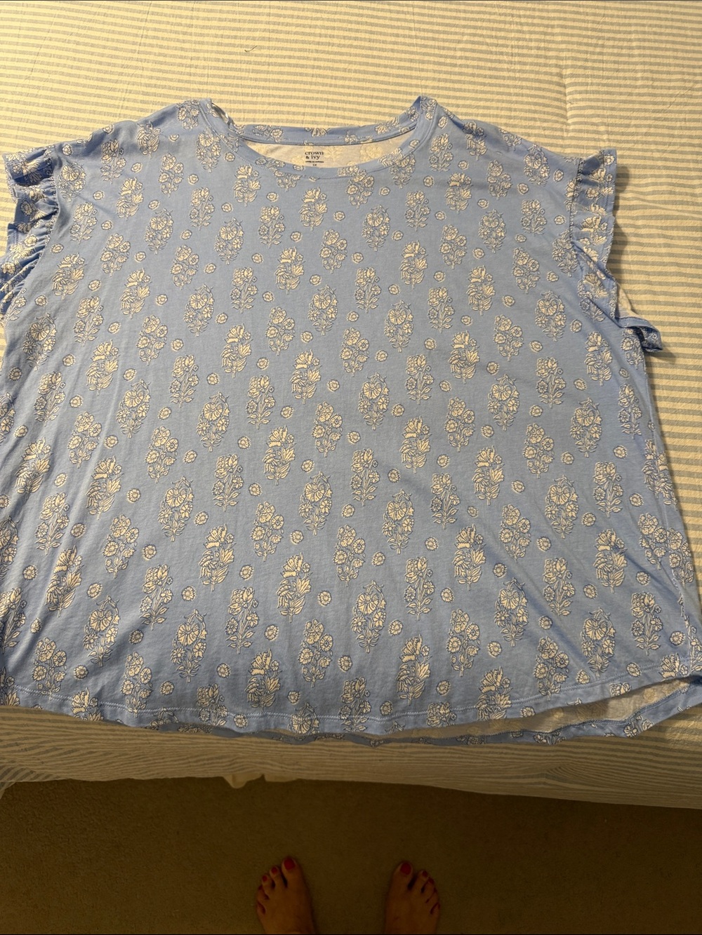 crown & ivy Light Blue Floral Ruffle Sleeve Tee